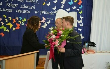 Pożegnanie klas 8 Szkoły Podstawowej im. Bohater&oacute;w Ziemi Gdańskiej w Pszcz&oacute;łkach