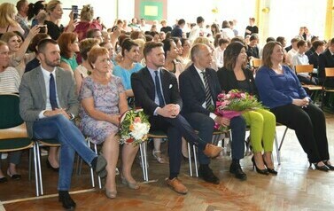 Pożegnanie klas 8 Szkoły Podstawowej im. Bohater&oacute;w Ziemi Gdańskiej w Pszcz&oacute;łkach