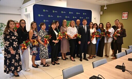 Zdjęcie do Akty mianowania dla nauczycieli gminnych plac&oacute;wek oświatowych