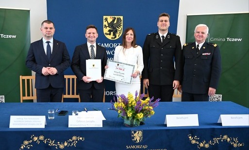 Zdjęcie do Wsparcie dla OSP Pszcz&oacute;łki &ndash; 24 500 zł na nowe wyposażenie !